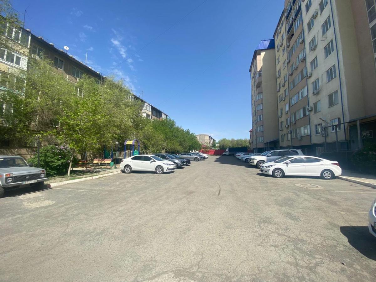 2 Комнатная Квартира В Атырау С Бесключевым Доступом Atyrau Luaran gambar